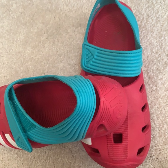 Adidas water rubber shoes size 2 - Picture 6 of 8